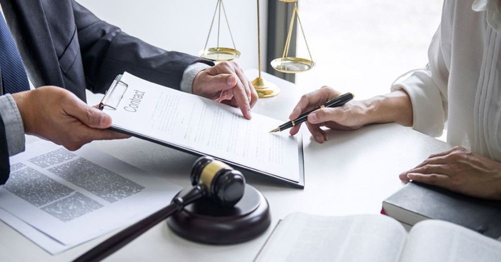 Empowering Pro Se Litigants in eSports Contract Breaches: Drafting Player Rights Claims